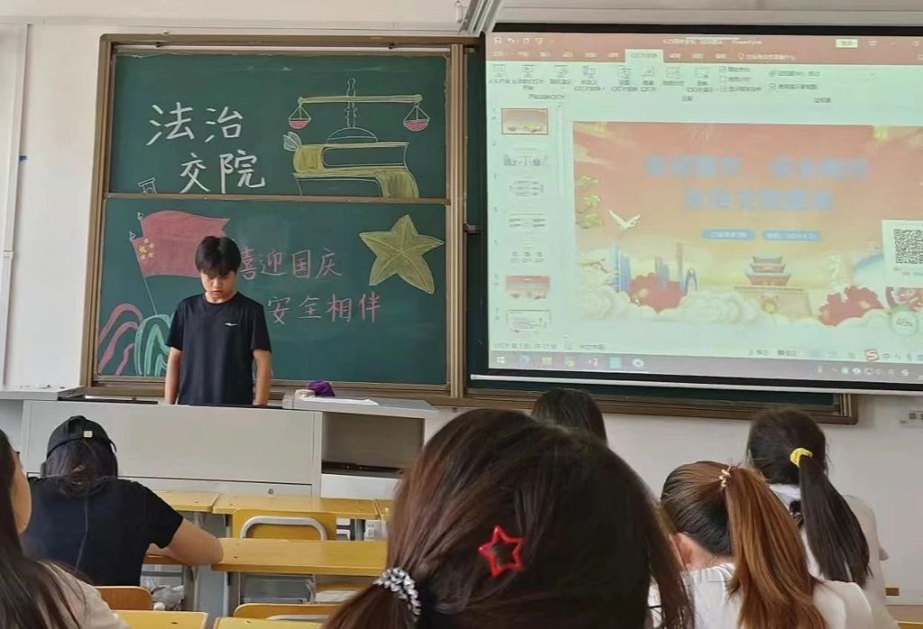 491ad9bd532b55793b055e0a0b976735.jpg 491ad9bd532b55793b055e0a0b976735.jpg