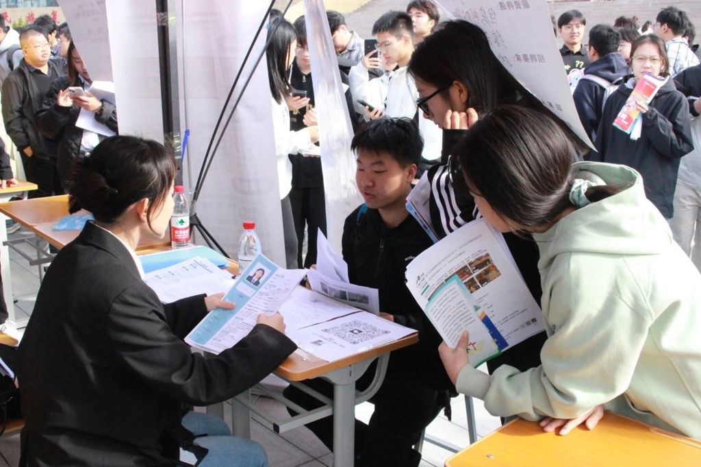 3f7cf4b6a228283756e5b6f84f2f03d4.jpg 3f7cf4b6a228283756e5b6f84f2f03d4.jpg