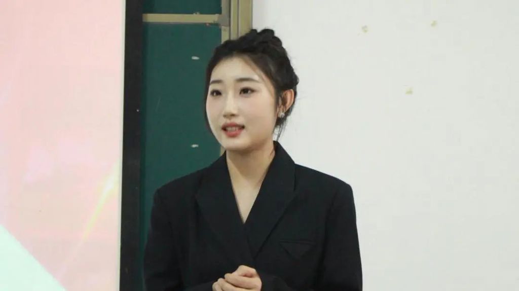 89f3a6d1cf59f42bbd3560e4e6bcf2ec.jpg 89f3a6d1cf59f42bbd3560e4e6bcf2ec.jpg