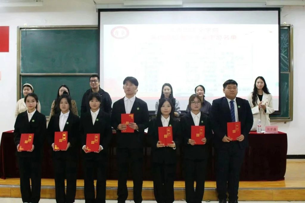 b14e0dcd5aee424773feeb7f5e24310a.jpg b14e0dcd5aee424773feeb7f5e24310a.jpg