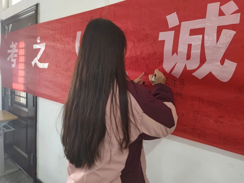 dfb92988ae7cacc2afdffa629b3fbdf3.jpg dfb92988ae7cacc2afdffa629b3fbdf3.jpg