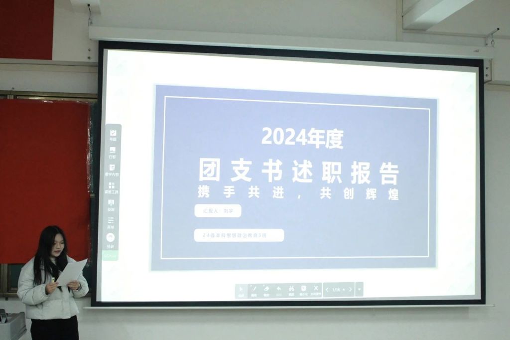 af9f8d79b4854c0b2ba7741965d87f0a.jpg af9f8d79b4854c0b2ba7741965d87f0a.jpg