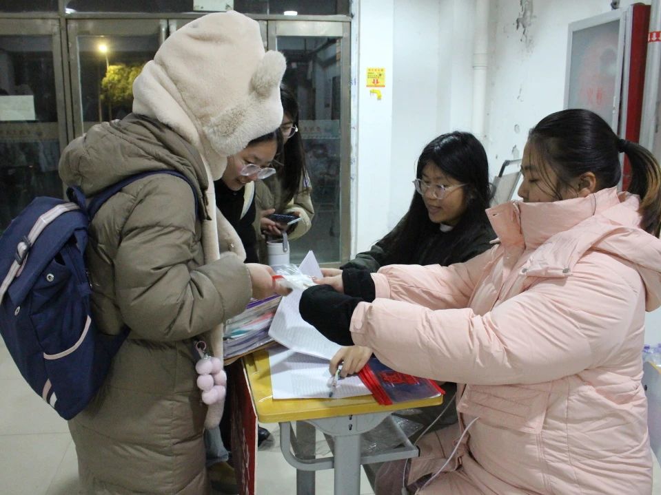 e847bbc2ee6a3facaaf704e968f81f01.jpg e847bbc2ee6a3facaaf704e968f81f01.jpg