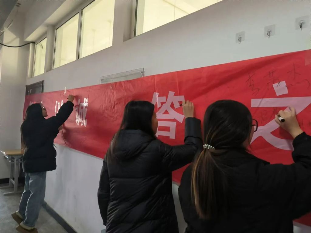 5003d0bd70e3540dd828e5775ff82743.jpg 5003d0bd70e3540dd828e5775ff82743.jpg