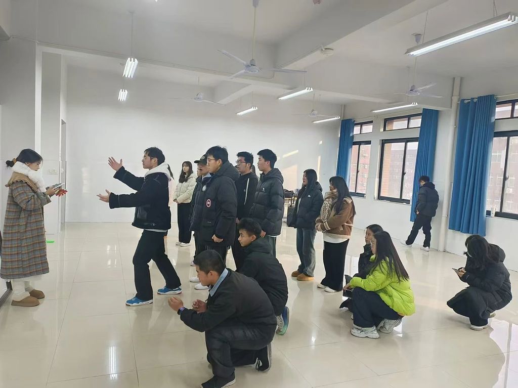 e3b62586dace93b7e511d142216400d8.jpg e3b62586dace93b7e511d142216400d8.jpg