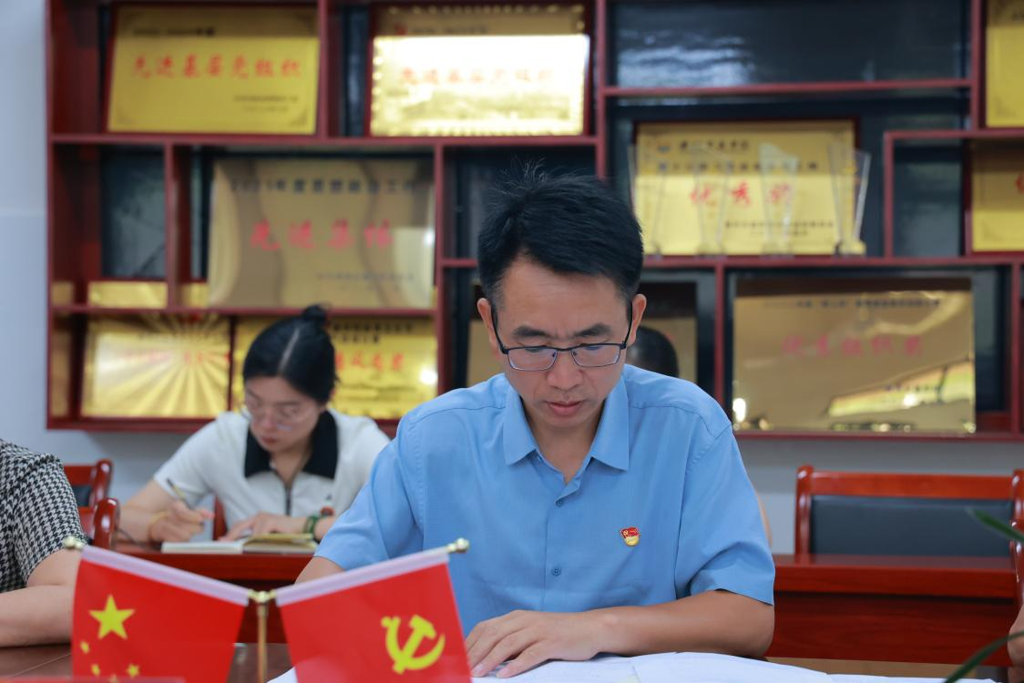 e666ad898b2d02f5dea04be9b4cb2f34.png e666ad898b2d02f5dea04be9b4cb2f34.png