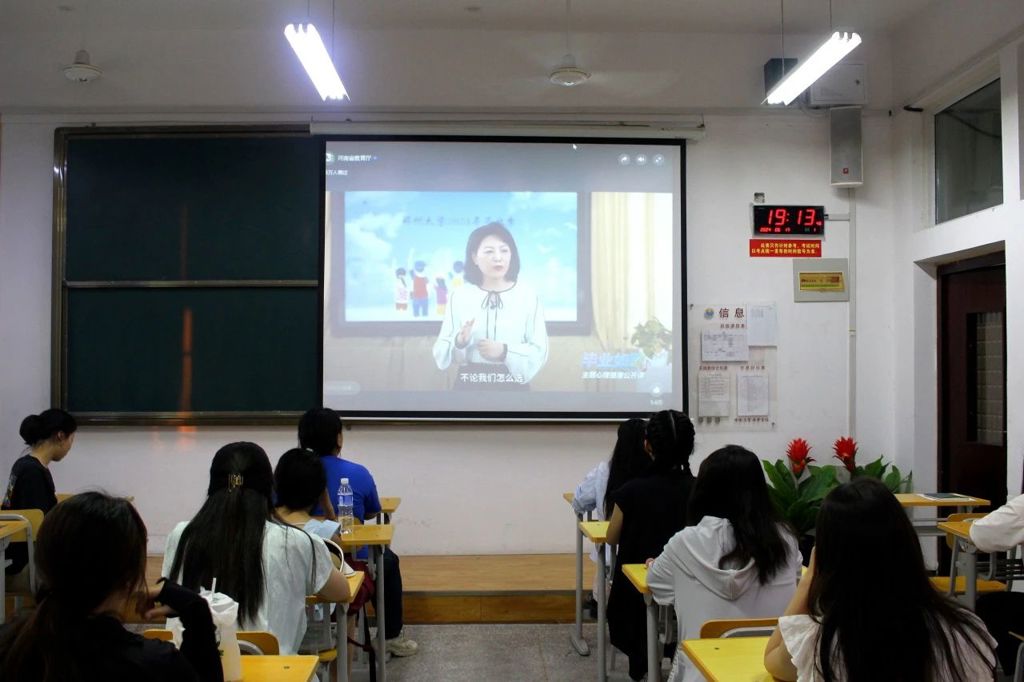 e0e24944ec70cac678ae5796053a1d19.jpg e0e24944ec70cac678ae5796053a1d19.jpg