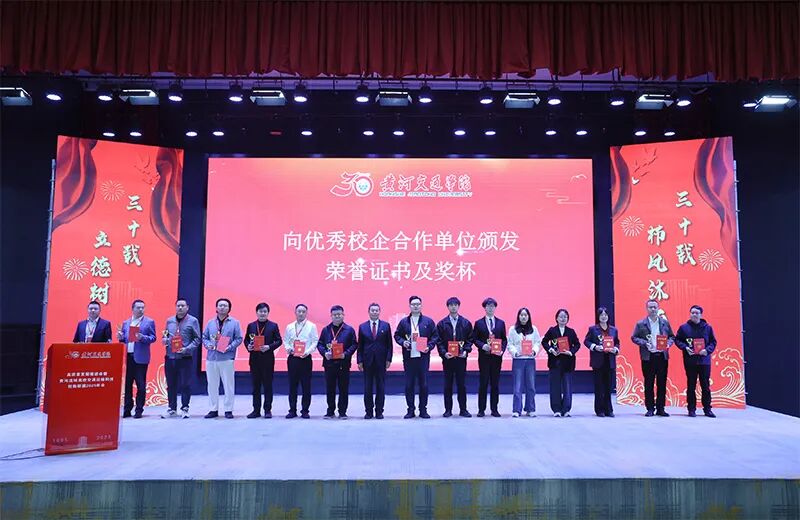 fccde82e3550a70aee0ed5f7370f5d62.jpg fccde82e3550a70aee0ed5f7370f5d62.jpg