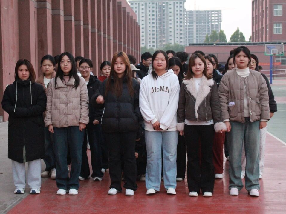 0d60e74c79e5fc1ee286b556e633e4ef.jpg 0d60e74c79e5fc1ee286b556e633e4ef.jpg