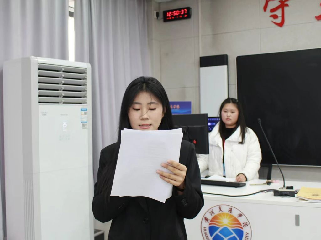 a5df76aa17e39a4243bae778b041054f.jpg a5df76aa17e39a4243bae778b041054f.jpg