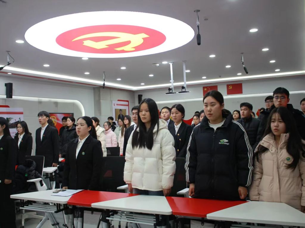 ec6e3dcee31d6a2297ab173c91fe2107.jpg ec6e3dcee31d6a2297ab173c91fe2107.jpg