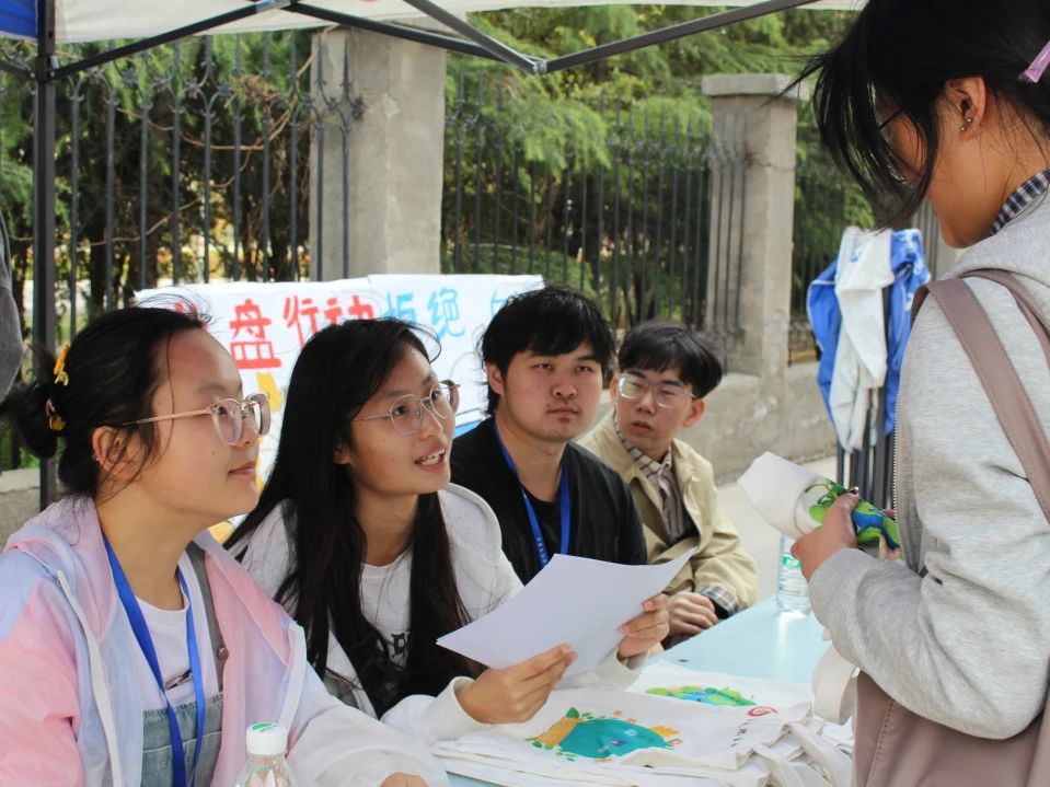 e1000dd1e1234123c2a8ec120f60386d.jpg e1000dd1e1234123c2a8ec120f60386d.jpg