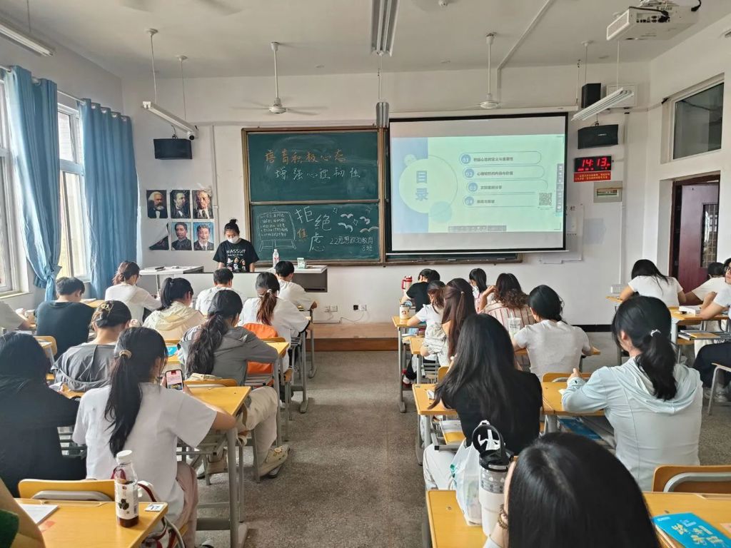 86d9d6fb43a9c01558749c90248a4115.jpg 86d9d6fb43a9c01558749c90248a4115.jpg